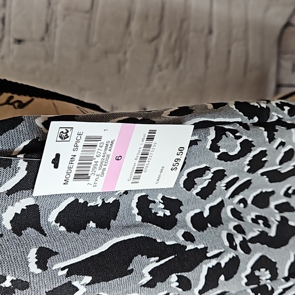 Alfani Modern Spice Grey/Black Leopard Print Stretch Pencil Skirt NWT Size 6 - Picture 3 of 5